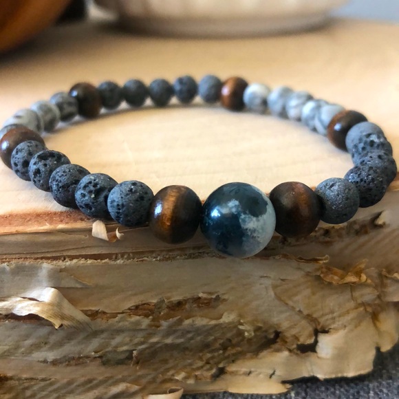 L | Handcrafted Unisex Bracelet - Picture 1 of 1